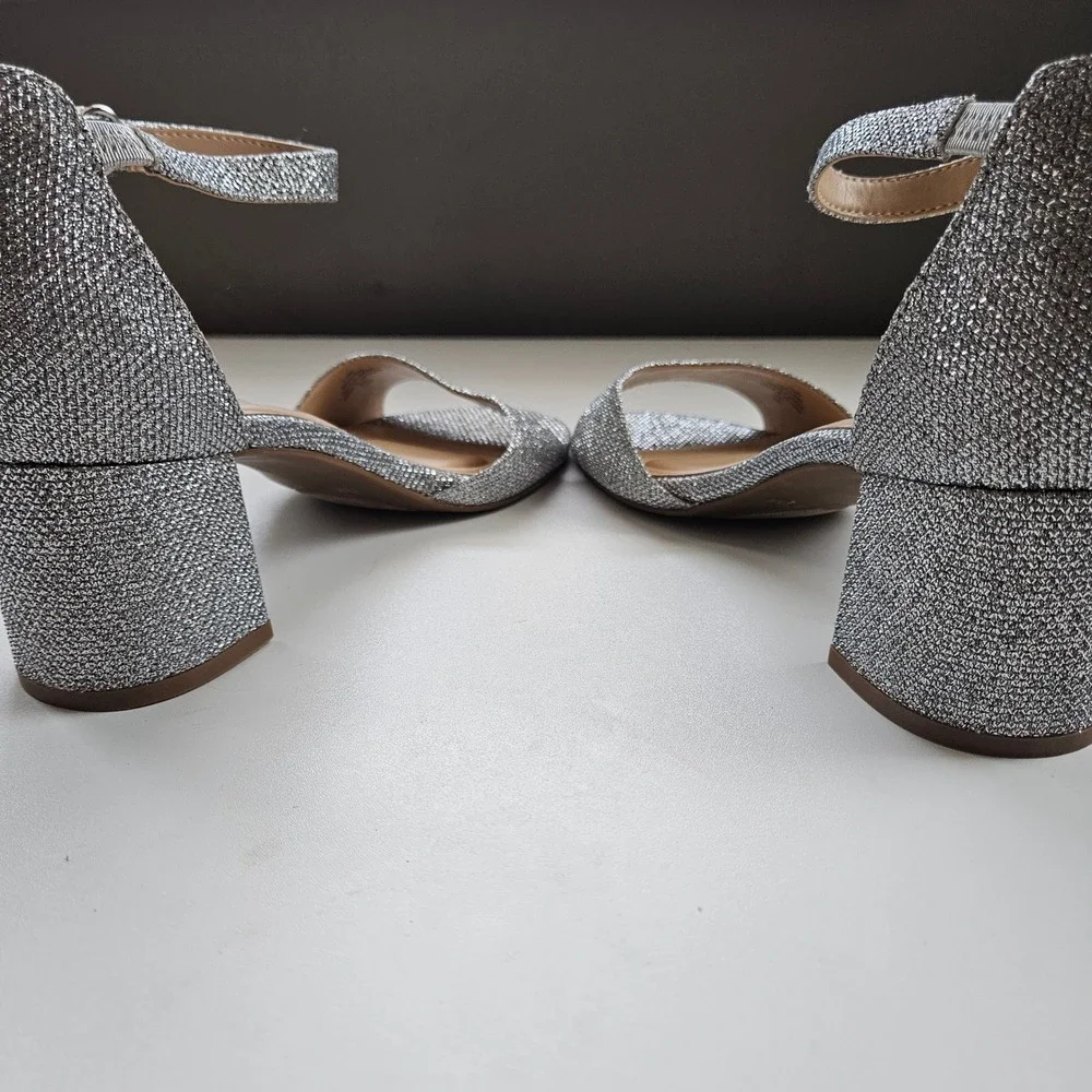 Easy Spirit Silver Glitter Block Heel Size 7.5 Ankle Strap Sparkle Hoco Formal